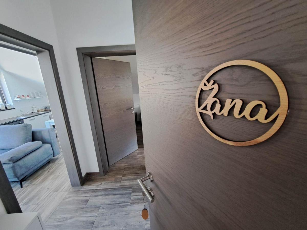 Apartmaji Tisa In Zana Rovte Exterior photo